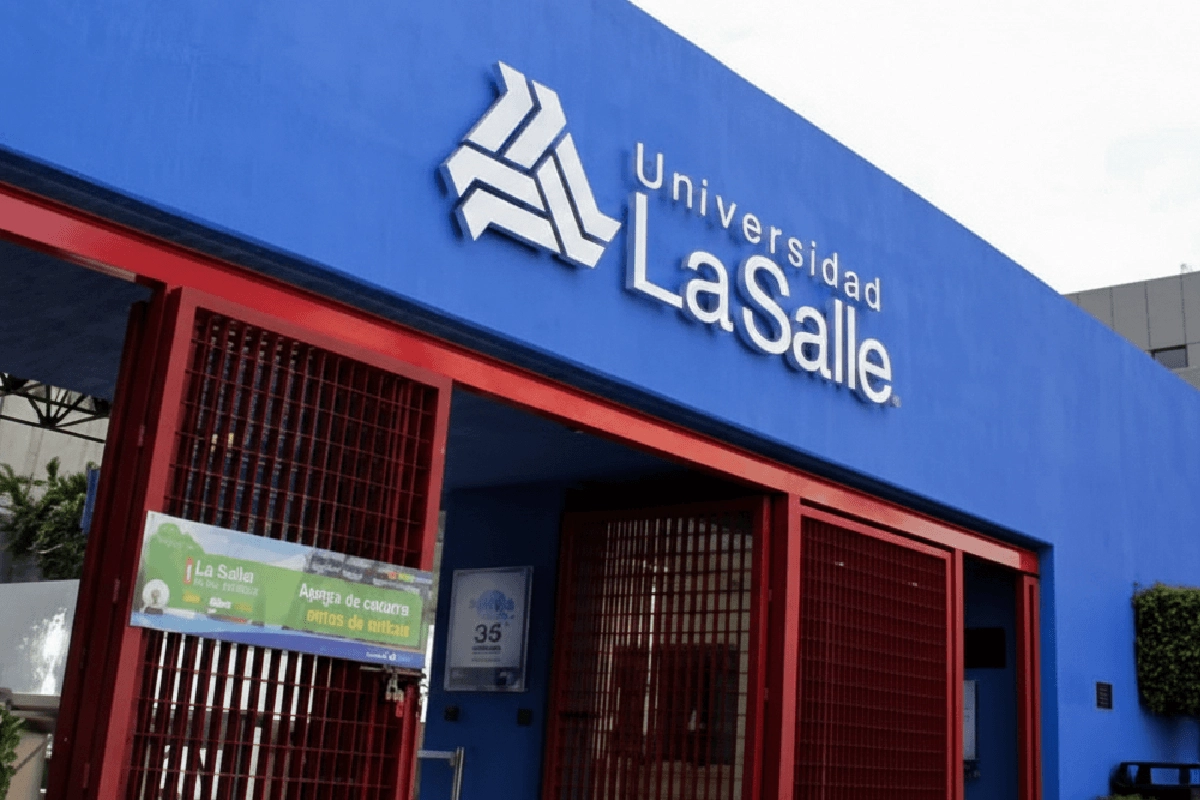 Auditorio Febres Cordero U La Salle